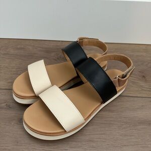 Nisolo Go-To Flatform sandal size 7.5